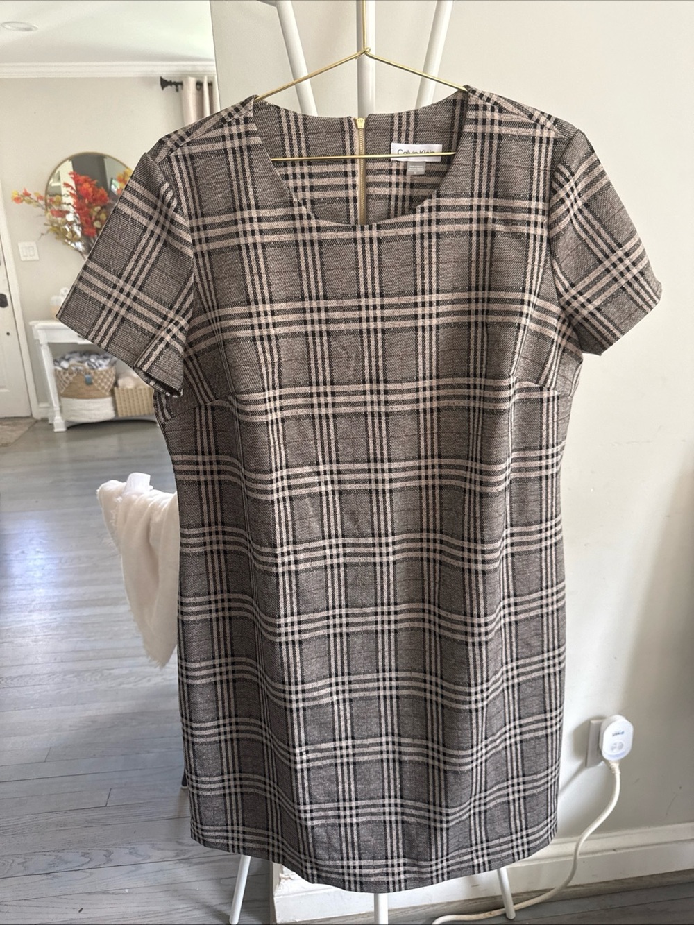 Plaid Short Sleeve Shift Dress - Taupe/Black size 16